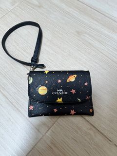 （分類：）位於 。 由 anythinggoodw 提交（商品編號 1374104445，圖片 1）。簡介： 。