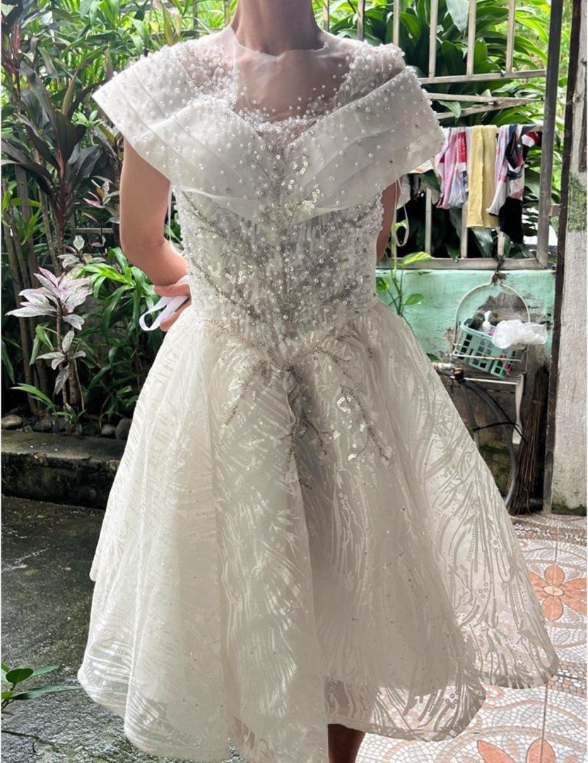 Cocktail/Sagala/Prom Gown (Category: Evening dresses & gowns) located in Binan City. Submitted by anya.miaw (Listing ID 1373969483, Image 2). Description: Rent: 1k.