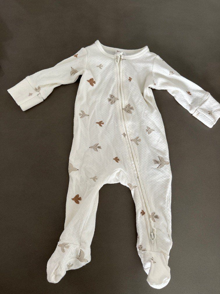 Cotton On sleepsuit (Category: Babies & Kids Fashion) located in Singapore. Submitted by line0312 (Listing ID 1373978951, Image 1). Description: Never used only washed.
