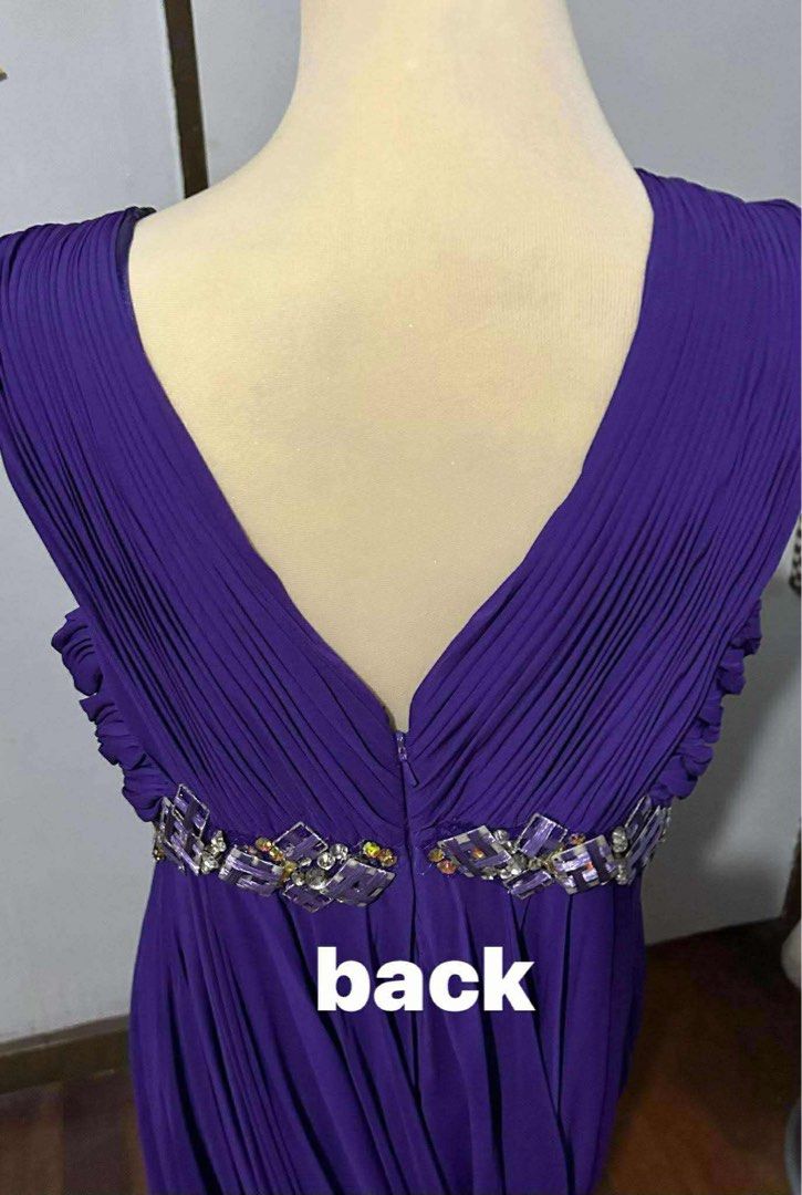 Deep Purple V Neck Beaded Gown (Category: Evening dresses & gowns) located in Quezon City. Submitted by forthriftersph (Listing ID 1374023944, Image 3). Description: Deep Purple Gown Beaded waistline 3 Layers UK Size 14 Free Dust Bag Made in Abudhabi.