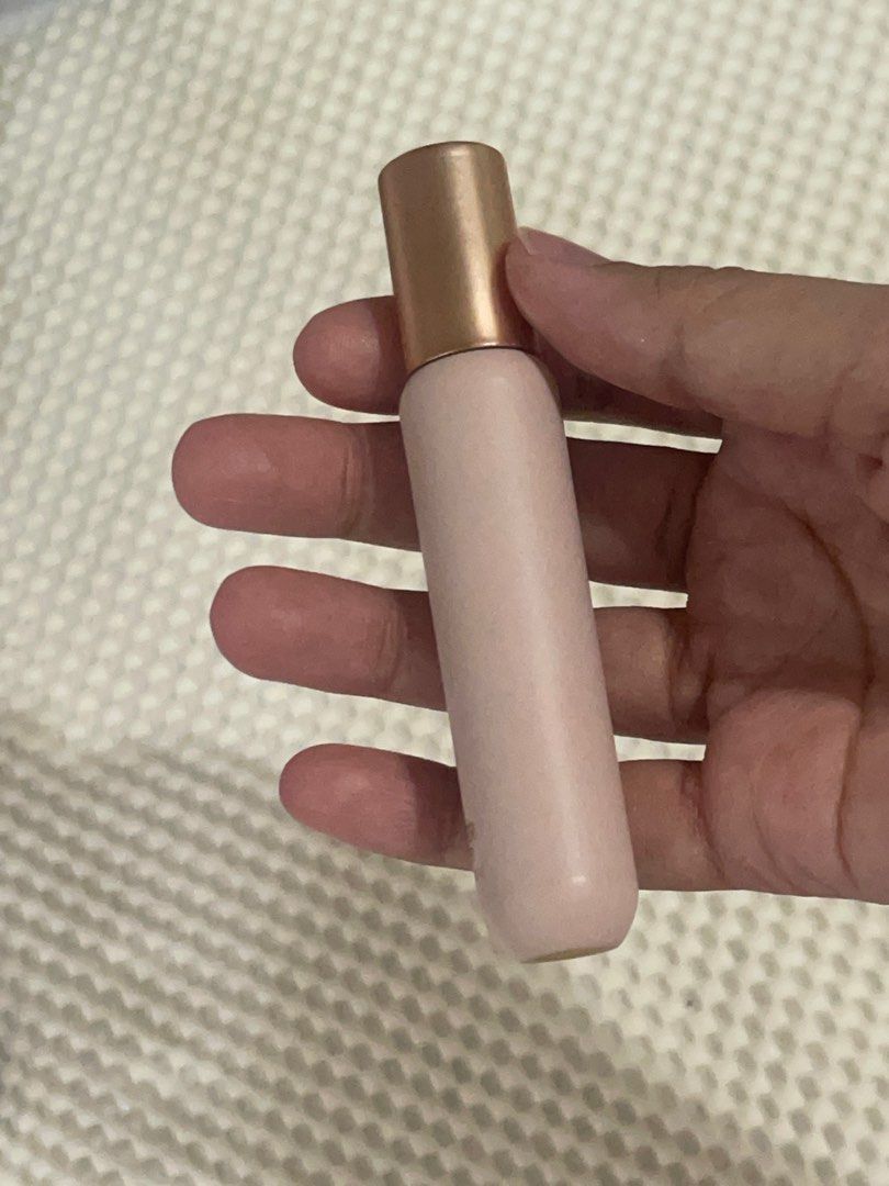 Detail concealer vanilla (Category: Makeup) located in Las Pinas. Submitted by trishdeclutters (Listing ID 1374018069, Image 3). Description: Swatched only Not my shade.