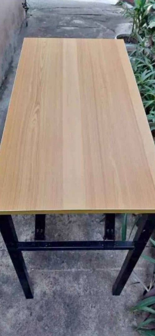 foldable computer table 🈂️🈳 (Category: Tables & Sets) located in Manila. Submitted by katttt214 (Listing ID 1374023817, Image 2). Description: Foldable computer table 🈳 sale 🈳 sale sale sale matibay 🈳 on hand 🈳 brand new mode of payment: cod gcash.