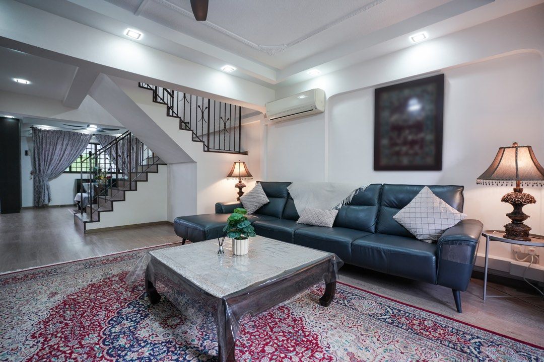 FOR SALE: EM at 216 Jurong East Street 21 (Category: HDB) located in Singapore. Submitted by ammarican (Listing ID 1374011776, Image 1). Description: Spacious & Tastefully Renovated E.M! Open House: Sat, 14th June 12pm ***NEW EXCLUSIVE LISTING*** 8 MINUTES WALKING DISTANCE TO CHINESE GARDEN MRT STATION !!! - EXTREMELY WELL MAINTAINED EM UNIT For Sale at JURONG EAST STREET 21 !!! • PROPERTY SIZE: 148 SQM / 1593 SQFT !!! • ALL PR & ALL RACES ELIGIB