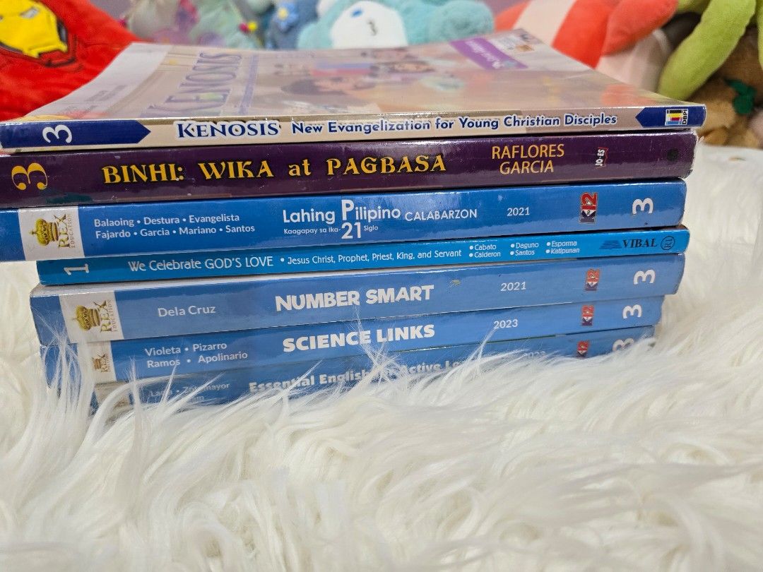 Grade 3 Books (Category: Children's Books) located in Cavite. Submitted by justforthrift (Listing ID 1373966250, Image 1). Description: Grade 3 Books Kenosis 3 Binhi 3 Lahing Pilipino Calabarzon 3 We Celebrate God's Love 3 Number Smart 3 Science Links 3 Essential English for Active Learner 3.