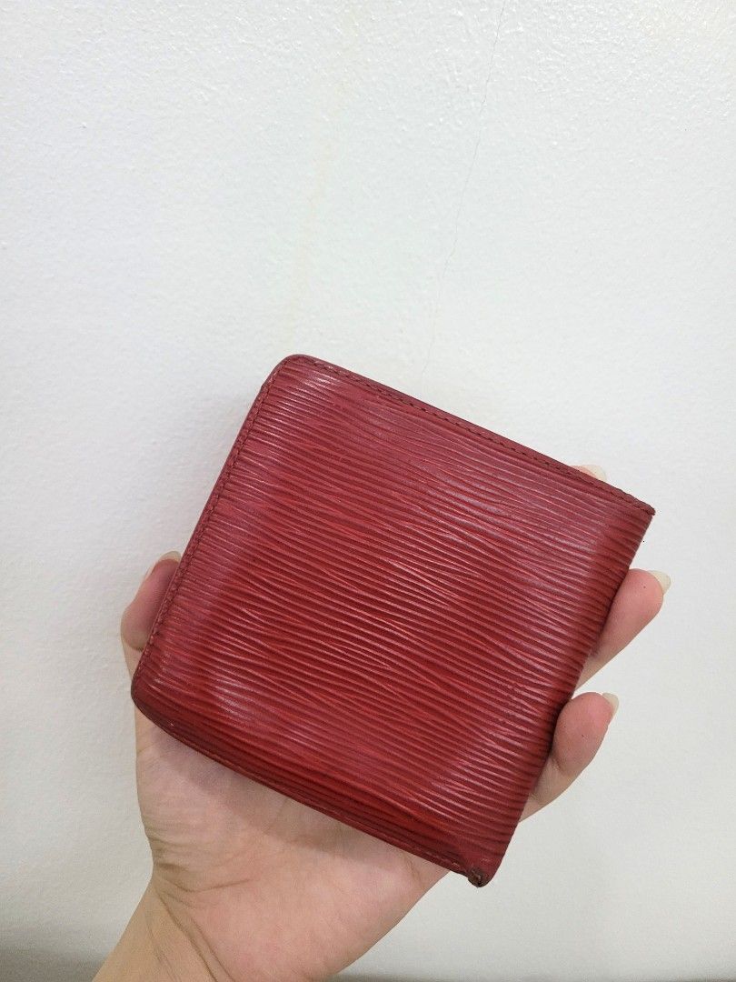 Guaranteed Authentic Project Lv wallet Taiga (Category: Luxury Bags & Wallets) located in Antipolo. Submitted by dlolin (Listing ID 1374006151, Image 2). Description: Paretouch niyo lang and linis maganda pa.