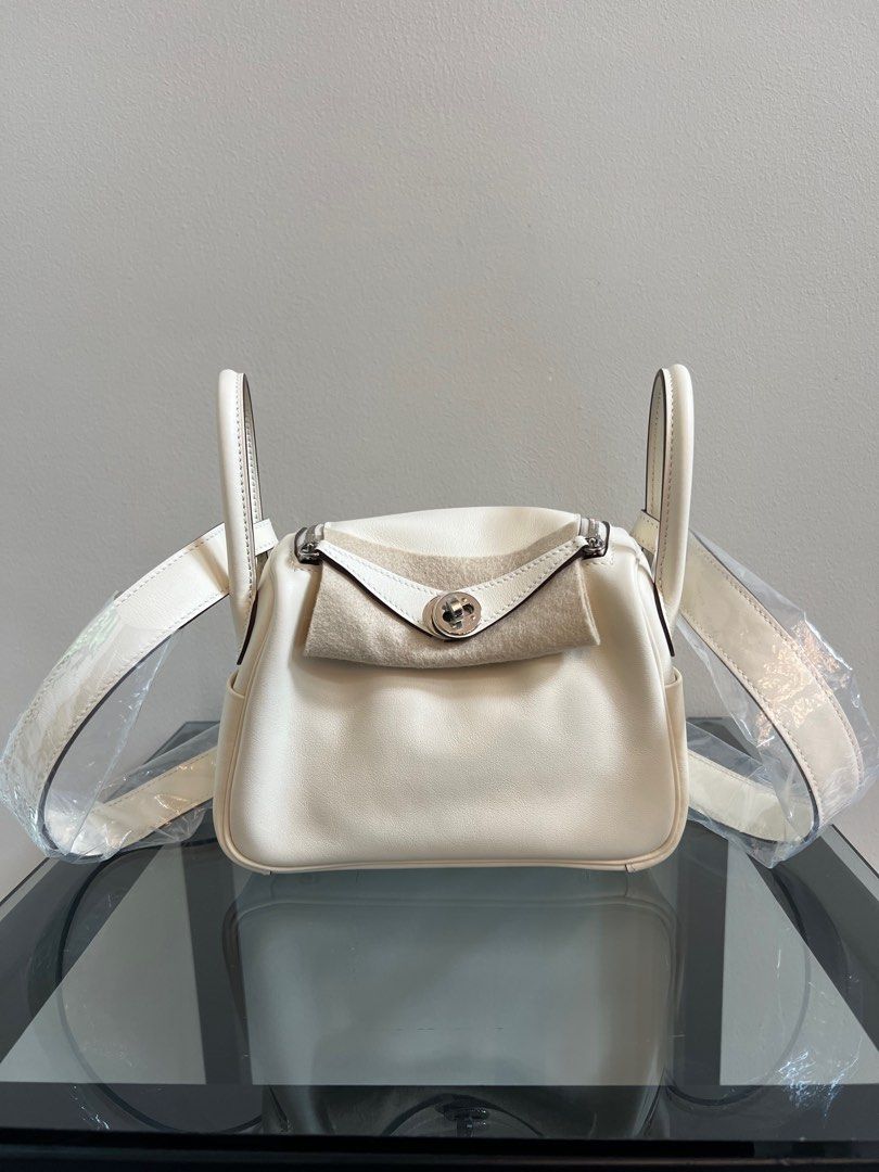 Hermes Mini Lindy Craie (Category: Luxury Bags & Wallets) located in Quezon City. Submitted by hollaashopp (Listing ID 1374078242, Image 1). Description: Brand new Complete inclusions Swift leather Craie in palladium hardware .