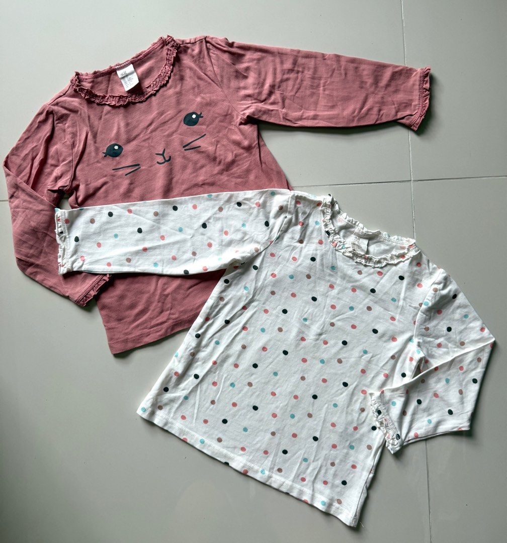H&M girl kid child long shirt (Category: Babies & Kids Fashion) located in Singapore. Submitted by cfm1121 (Listing ID 1374034371, Image 1). Description: H&M girl kid child long shirt Never used Kid grown up so fast no fit Size EUR 98 / CA 2-3A / US 3T / CN 100 Each $4 both $8.