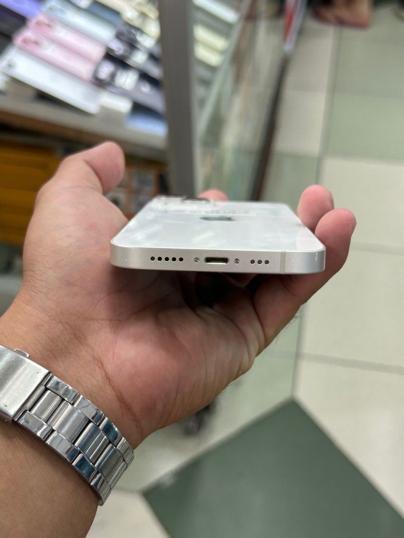 IPHONE 14 128GB OPENLINE (Category: iPhone 14 Series) located in San Juan City. Submitted by dokiee2001 (Listing ID 1374027400, Image 2). Description: Read First❤️🥰 RFS: Buy And Sell OPEN FOR SWAP/SELLING: iPhone 14 128GB Openline Any Sim 99%SMOOTH 99%MAKINIS No hidden issue All Working Good As New Never Been Repaired Can Reset Anytime Test to sawa / Unli test Not Refurbished Authentic Phone CHECKING: ✅FREE 3 UTOOLS ✅FREE APPLE WEBSITE 🛵 : Cash