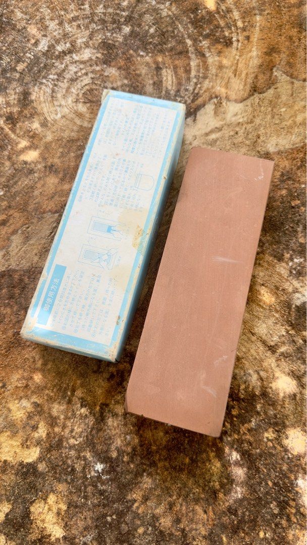 King Sharpening Stone Grit 1000 (Synthetic) (Category: Knives & Chopping Boards) located in Davao. Submitted by furendorithrifter (Listing ID 1374025624, Image 1). Description: ‼️ ꜱʜɪᴘᴘɪɴɢ ꜰᴇᴇ ɴᴏᴛ ɪɴᴄʟᴜᴅᴇᴅ ‼️ ᴀꜱ ɪꜱ ᴡʜᴇʀᴇ ɪꜱ 𝘚𝘢𝘭𝘢𝘮𝘢𝘵! 🙏🎌.