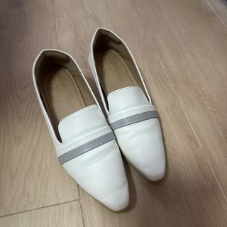 Korner 女 白色平底尖頭鞋 OL 番工返工鞋64207451228034110