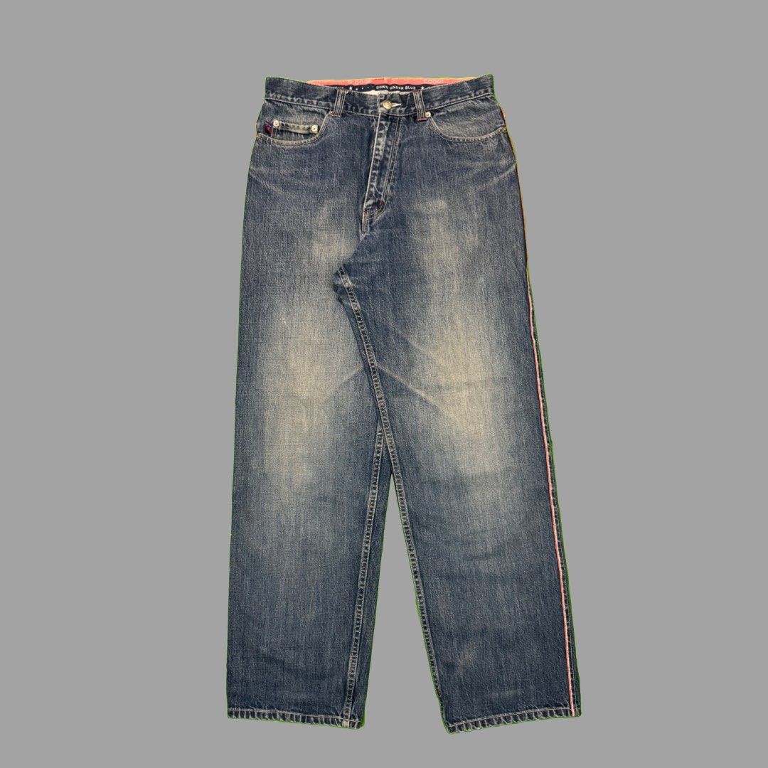 Light Wash Coogi Contrast Stitching Pants (Category: Jeans) located in Lubao. Submitted by bbyfleece (Listing ID 1374086049, Image 1). Description: Light Coogi Contrast Stitching Pants 32 W 43.5 L 9 LO.