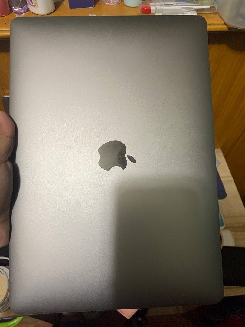 Macbook Air 2019 (Category: Laptops & Notebooks) located in Cavite. Submitted by emmssssdonceras (Listing ID 1374115990, Image 3). Description: 13 Inch Intel Core i5 Memory 8GB Storage 128GB.