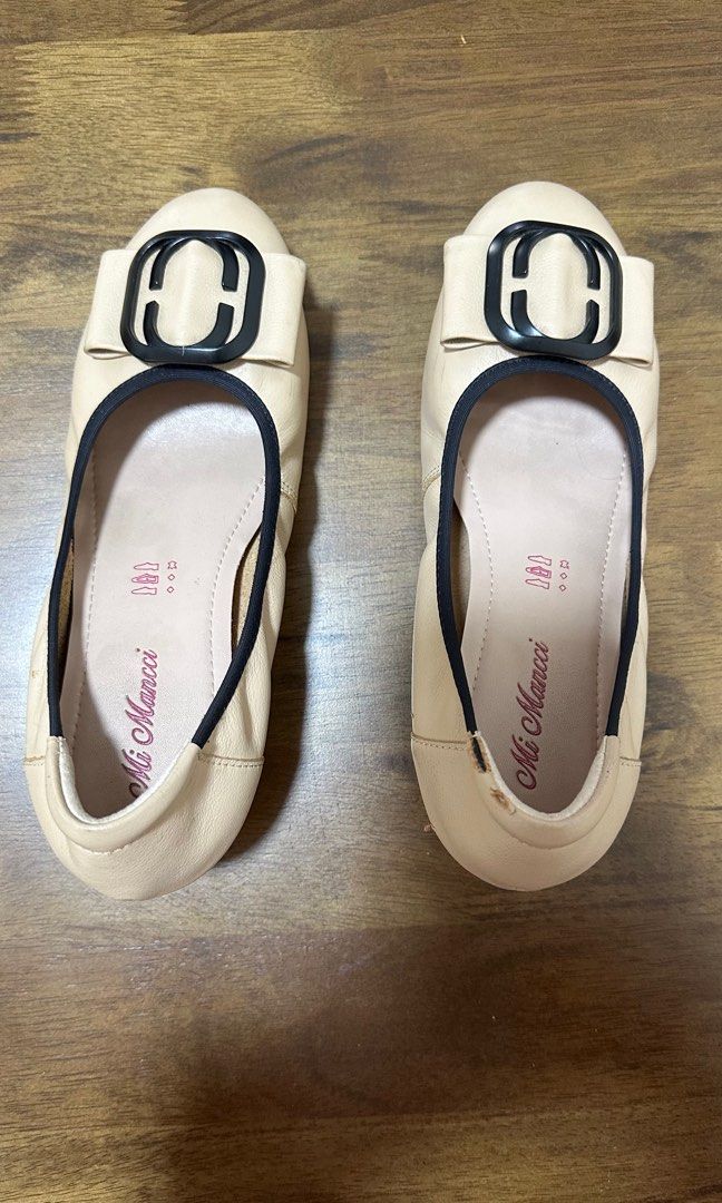 Mi Mancci Shoes Ladies (Category: Announcements) located in Kuala Lumpur. Submitted by bungaorgan (Listing ID 1374001717, Image 1). Description: Original Price - RM269 Selling for RM130 (negotiable) Condition 7/10 Saiz - 37 MY No box .