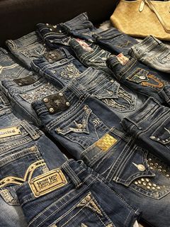 (Category: ) located in . Submitted by haustevintage (Listing ID 1374074882, Image 1). Description: .