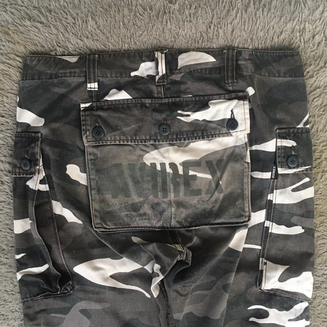 パンツ Y2K avirex monkey pants black camo baggy Monkey Pants Avirex Camo, Fesyen Pria, Pakaian , Bawahan di