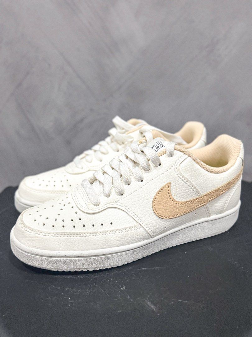 Nike Vision Court Low (Category: Sneakers) located in Manila. Submitted by rzzb21 (Listing ID 1374090858, Image 1). Description: .