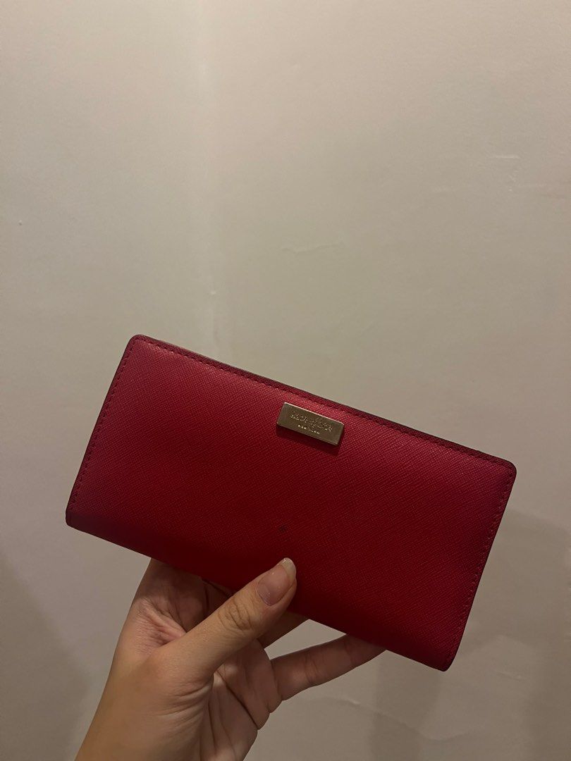 Original Kate Spade Long Wallet (Category: Wallets & Card holders) located in Antipolo. Submitted by nmstan (Listing ID 1374091180, Image 1). Description: MOP: GCash MOD: Lalamove, grab, etc. RFS: Not being used anymore LOC: Antipolo Other details: - no box included - has minimal stains - still looks new.