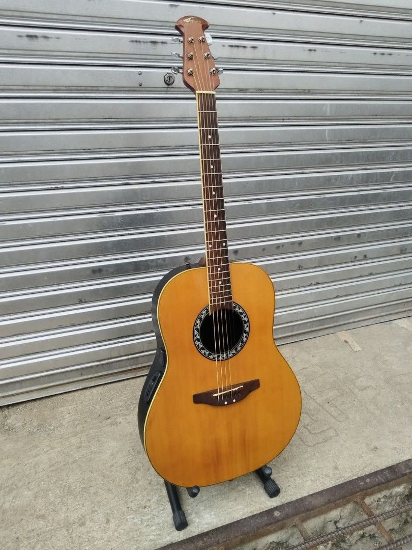 Ovation Applause (Category: Musical Instruments) located in Baguio. Submitted by kikay_moto (Listing ID 1374094638, Image 2). Description: Ovation Applause Deep Bowl Low string action Great sounding.