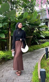 (Category: ) located in . Submitted by eleezarni (Listing ID 1374032890, Image 1). Description: .