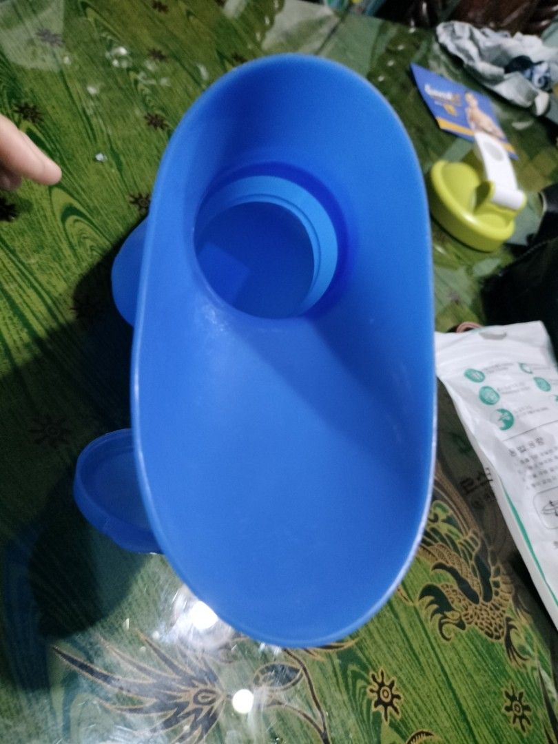 Portable urinal bottle car travel (Category: Maternity Care) located in Cavite. Submitted by indigence (Listing ID 1374137734, Image 2). Description: urine container for travel sanitized can be used both for male and female can be used by kids or elderly of any age I have white and blue 80/pc never used just bought for mom for car and home use but mom decided to use diapers.