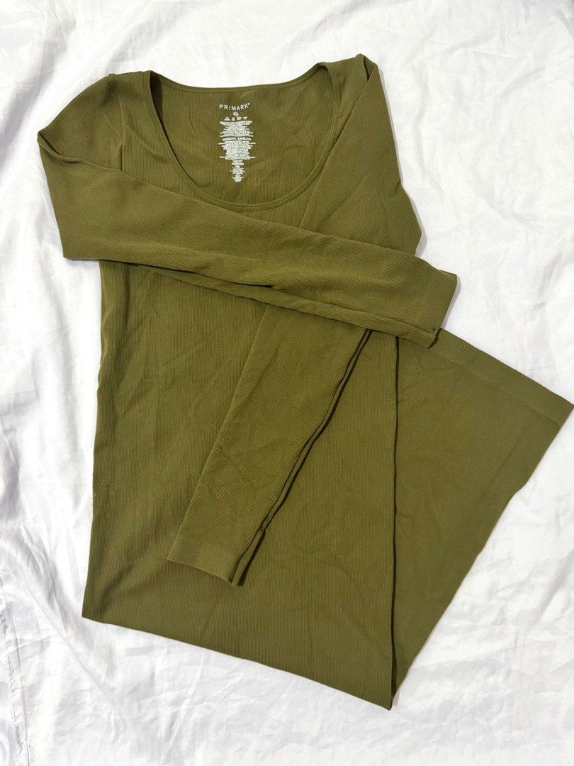 PRIMARK Long Dress (Category: Dresses) located in Masinloc. Submitted by em1997 (Listing ID 1374127592, Image 2). Description: xs-small used once ₱500 + sf.