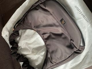 (Category: ) located in . Submitted by elvyyy (Listing ID 1374037019, Image 1). Description: .