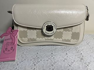(Kategori: ) berada di . Dikirim oleh elisanda_vintageshop (ID iklan 1374077083, Gambar 1). Deskripsi: .