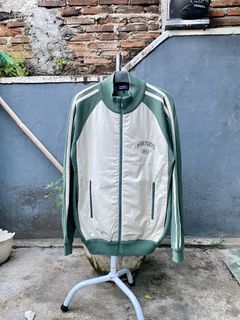 (Kategori: ) berada di . Dikirim oleh exyourfits.id (ID iklan 1373972502, Gambar 1). Deskripsi: .