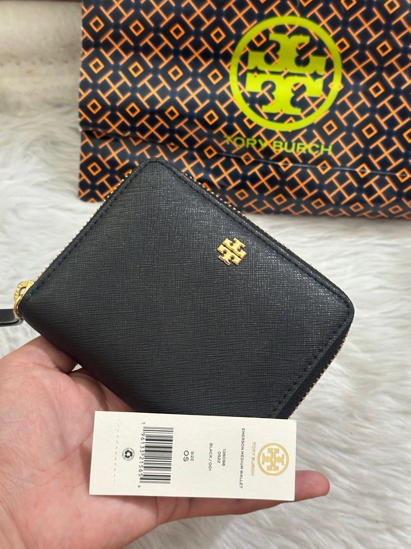 Tory Burch Emerson Medium Wallet in Black • ORIGINAL (Category: Luxury Bags & Wallets) located in Las Pinas. Submitted by thestylecapital (Listing ID 1374039215, Image 1). Description: Authentic Tory Burch wallet Emerson in Medium Bifold & with zipper Comes with paper bag only :) Like new. Used for a while but no visible flaws. Hardware still gold. .