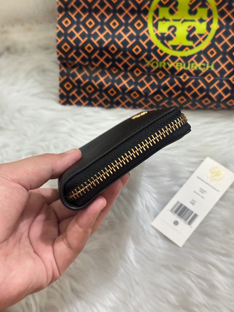 Tory Burch Emerson Medium Wallet in Black • ORIGINAL (Category: Luxury Bags & Wallets) located in Las Pinas. Submitted by thestylecapital (Listing ID 1374039215, Image 3). Description: Authentic Tory Burch wallet Emerson in Medium Bifold & with zipper Comes with paper bag only :) Like new. Used for a while but no visible flaws. Hardware still gold. .
