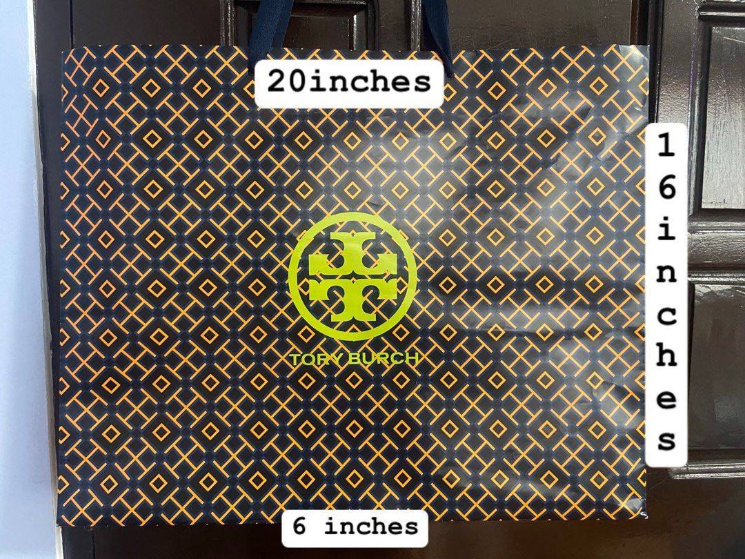 Tory Burch Paper Bag (Category: Luxury Bags & Wallets) located in Marilao. Submitted by gi_yan (Listing ID 1373985806, Image 2). Description: Good as new, not crumpled. Please refer to photo for measurement..