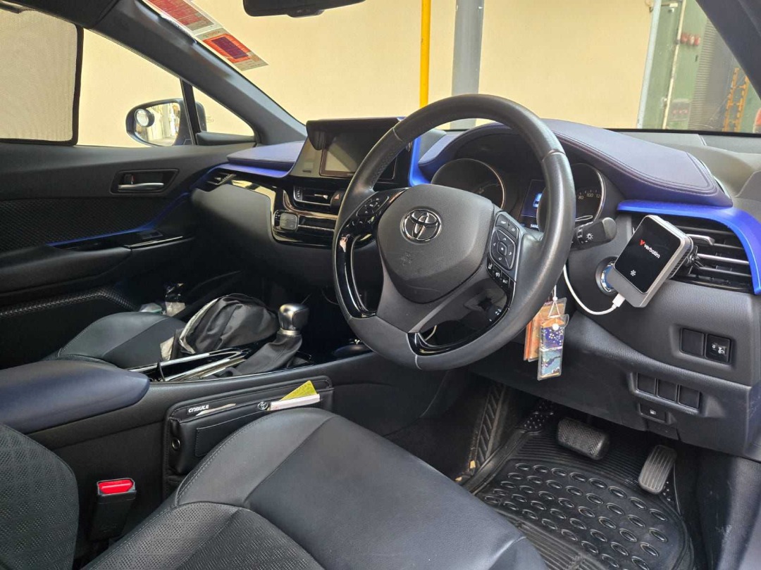 Toyota  CHR HYBRID Auto62863130795265113