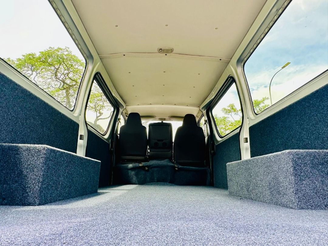Toyota Hiace 2.8 DX Auto62885348540035113