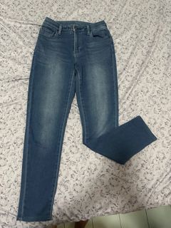 (Category: ) located in . Submitted by djregine (Listing ID 1373991412, Image 1). Description: .