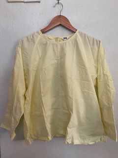 (Category: ) located in . Submitted by wardrobei (Listing ID 1374107362, Image 1). Description: .
