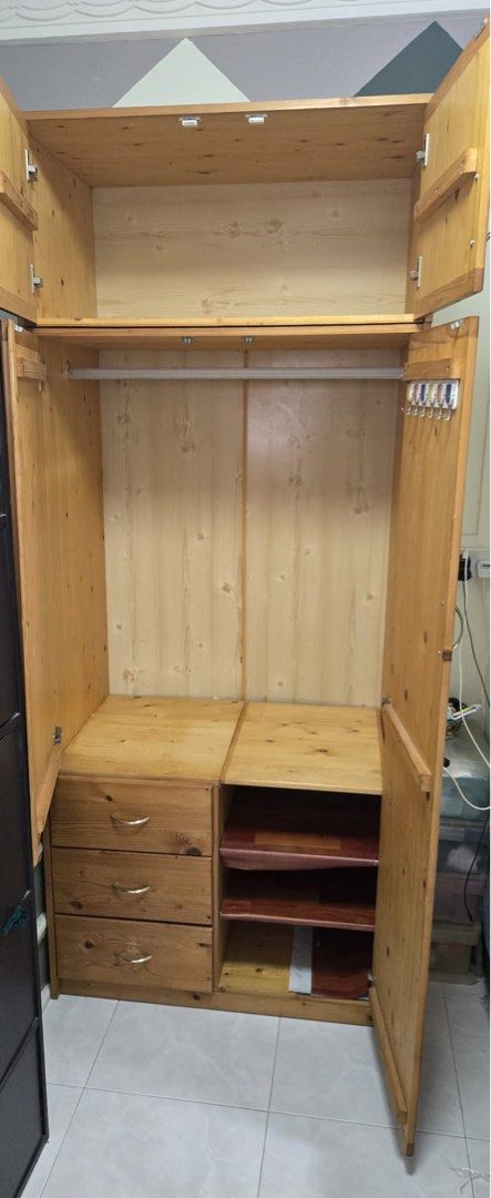 Used Wardrobe 65075287943298111