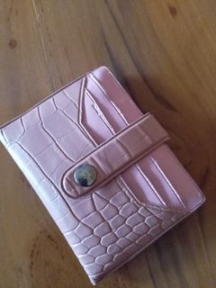 (Kategori: ) berada di . Dikirim oleh katchieie913058 (ID iklan 1373990309, Gambar 1). Deskripsi: .