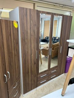 (Category: ) located in . Submitted by priceworthfurniture (Listing ID 1373989835, Image 1). Description: .