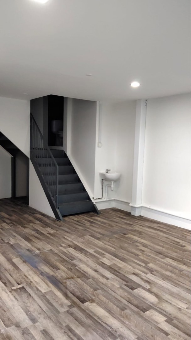 (Category: ) located in . Submitted by ohmnomnomz (Listing ID 1374214991, Image 1). Description: .