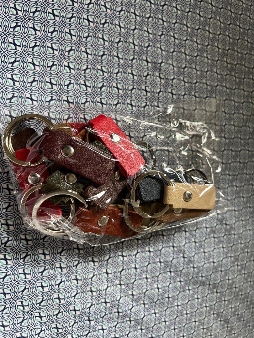 20 pcs Leather Key Chain (Category: Charms) located in Mandaluyong City. Submitted by 1hapimaki (Listing ID 1374276734, Image 1). Description: .