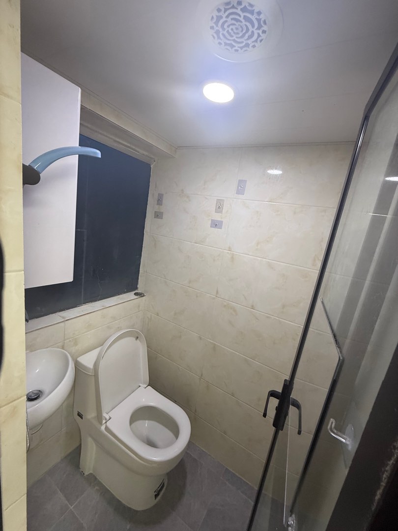 ⬆️Kwun Tong 🔋 Hung Fuk Industrial Building 🔋 Studio, pantry with storage cabinet, private restroom, window63437621900545113