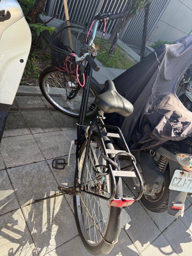 由 camila555 (刊登 ID 1374263219，圖片 1) 提交，位於 台北市 (Taipei) 的 迪卡儂單車 自取 (類別：單車)，說明：。