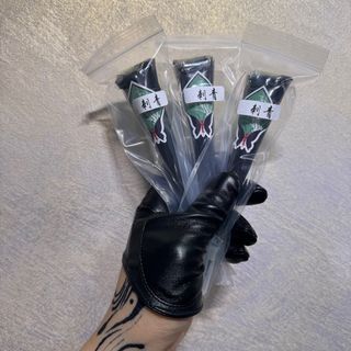 （分類：）位於 。 由 whatever_selling 提交（商品編號 1374278905，圖片 1）。簡介： 。