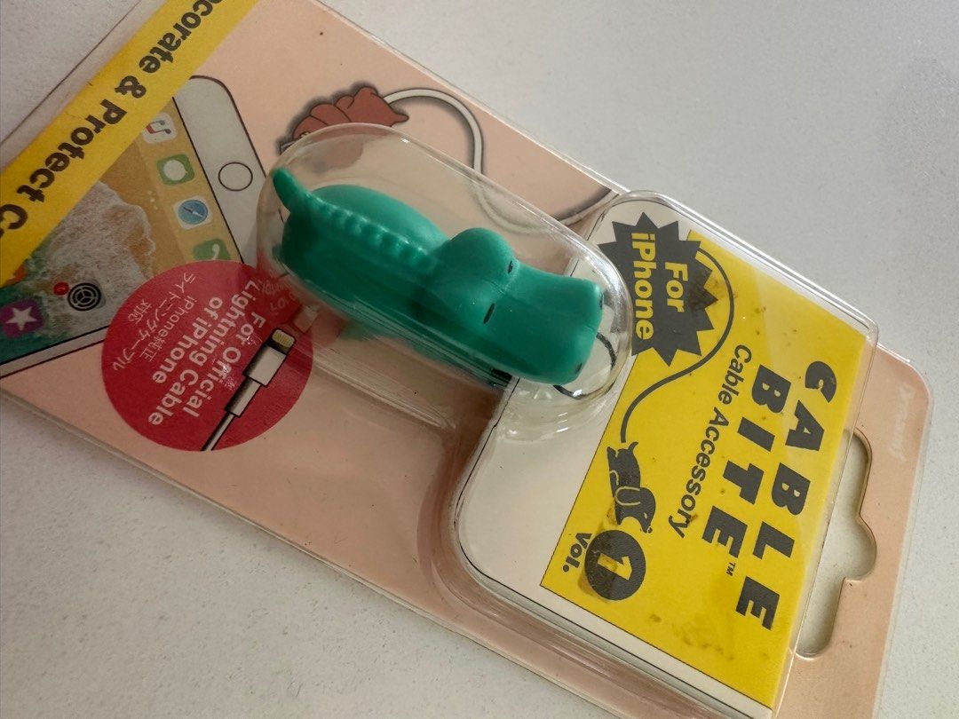 Animal protects the end of the charging cord (Category: Other Accessories) located in Singapore. Submitted by puibeh (Listing ID 1374288461, Image 2). Description: .