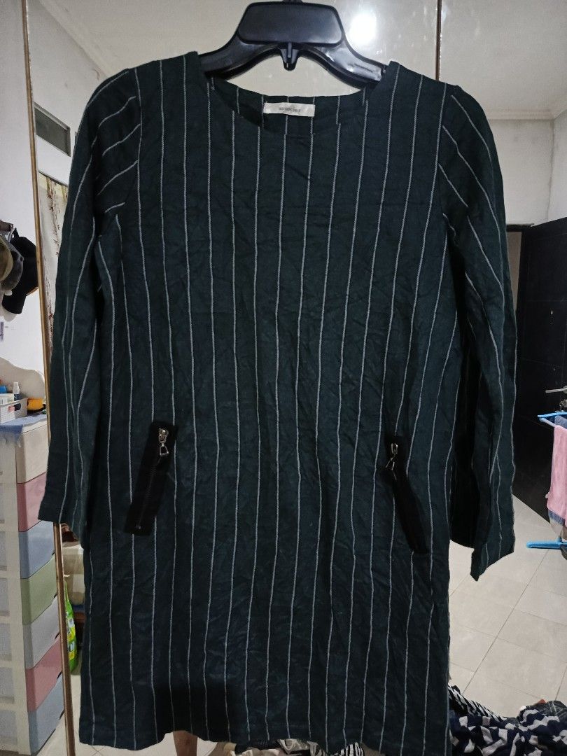 Atasan Tunik Hijau Botol Salur