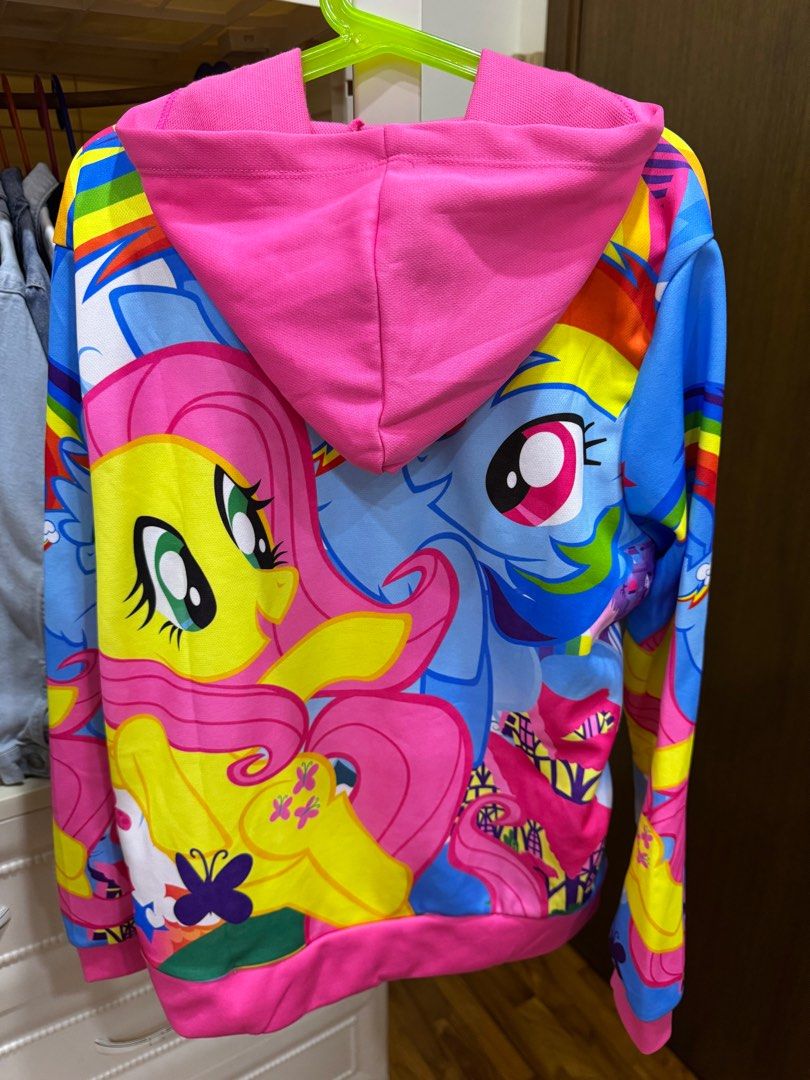 Authentic Kids Jackets (Category: Babies & Kids Fashion) located in Singapore. Submitted by chuaade (Listing ID 1374199503, Image 2). Description: .