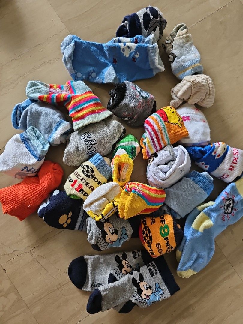 Baby socks bundle (Category: Babies & Kids Fashion) located in Singapore. Submitted by genre (Listing ID 1374187065, Image 1). Description: .
