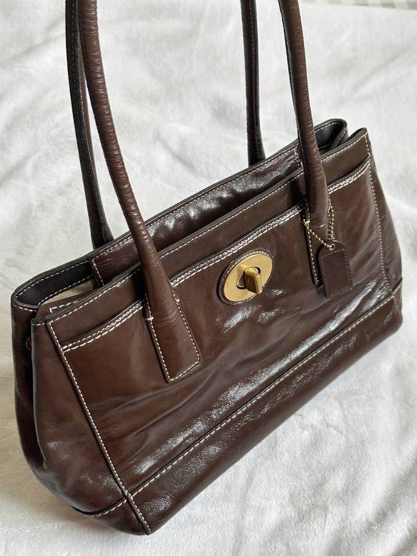 Brown Coach Leather Bag (Category: Shoulder Bags) located in Makati City. Submitted by ribsclutter (Listing ID 1374203787, Image 3). Description: Authentic Coach Brown Leather Bag Sourced from Japan 🇯🇵 No issues / have signs of use 📍Makati City MOP: Gcash upon handing over to rider MOD: J&T / Lalamove / Same day delivery .