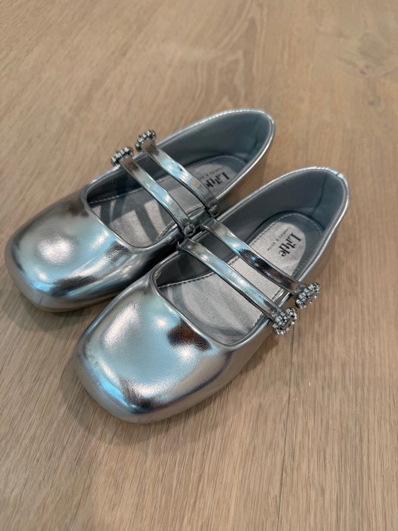 Charles & Keith little silver ballet flats - 27 (Category: Babies & Kids Fashion) located in Singapore. Submitted by priveememories (Listing ID 1374167329, Image 3). Description: Very new. Kiddo outgrown super fast. .