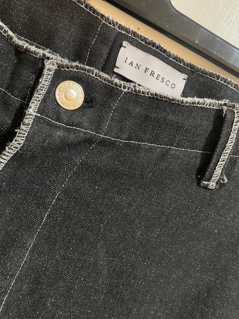 CJC inspired pants (unisex) (Category: Jeans) located in Makati City. Submitted by heyejey1992 (Listing ID 1374183324, Image 3). Description: Carl Jan Cruz inspired pants - waist 32 inches - L 39 inches.
